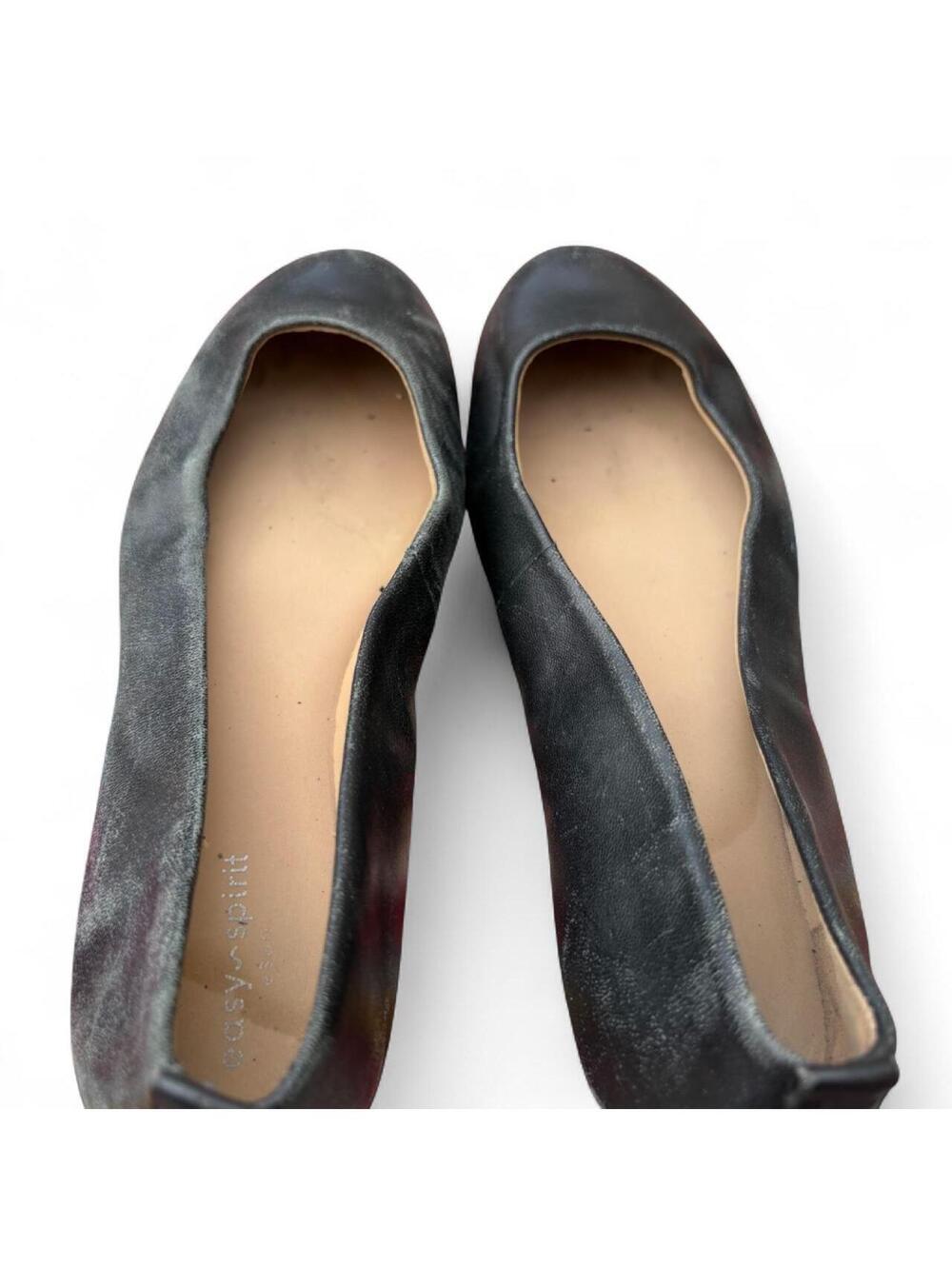 Easy Spirit vintage distressed  black leather ballet flats size women’s 8.5